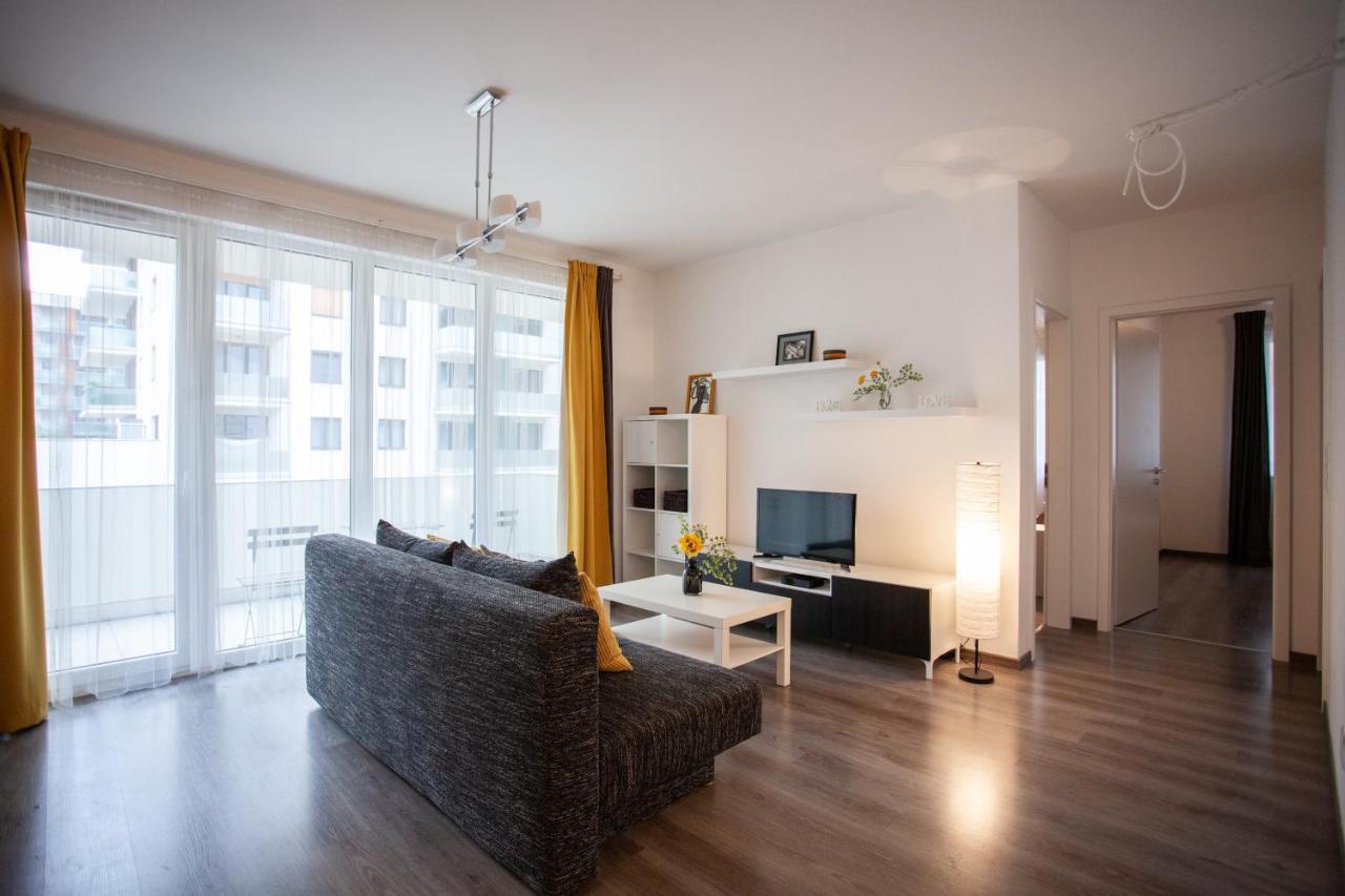 Corvin Park Residence Budapest Bagian luar foto