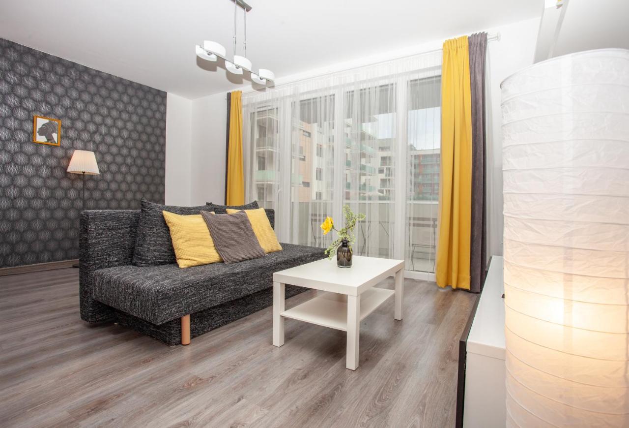 Corvin Park Residence Budapest Bagian luar foto