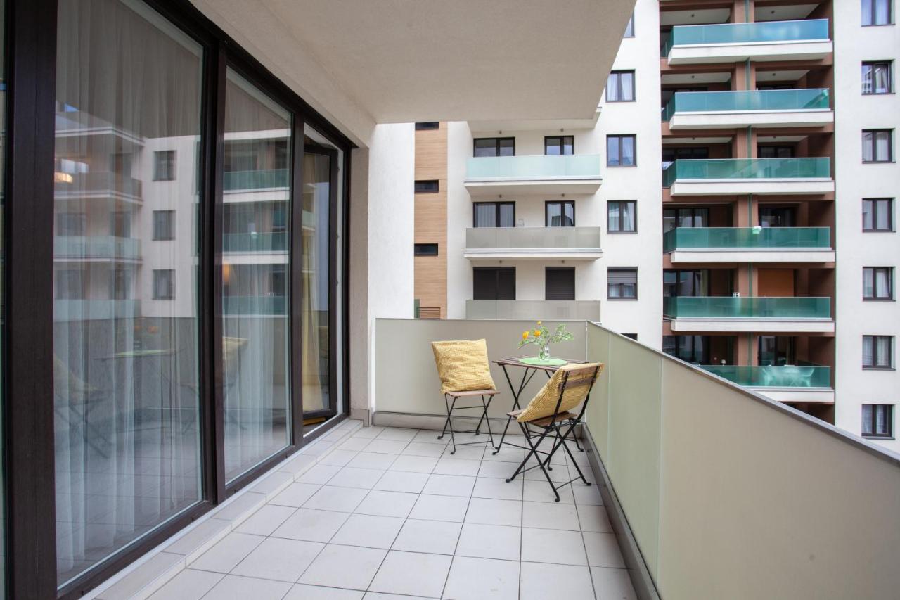 Corvin Park Residence Budapest Bagian luar foto